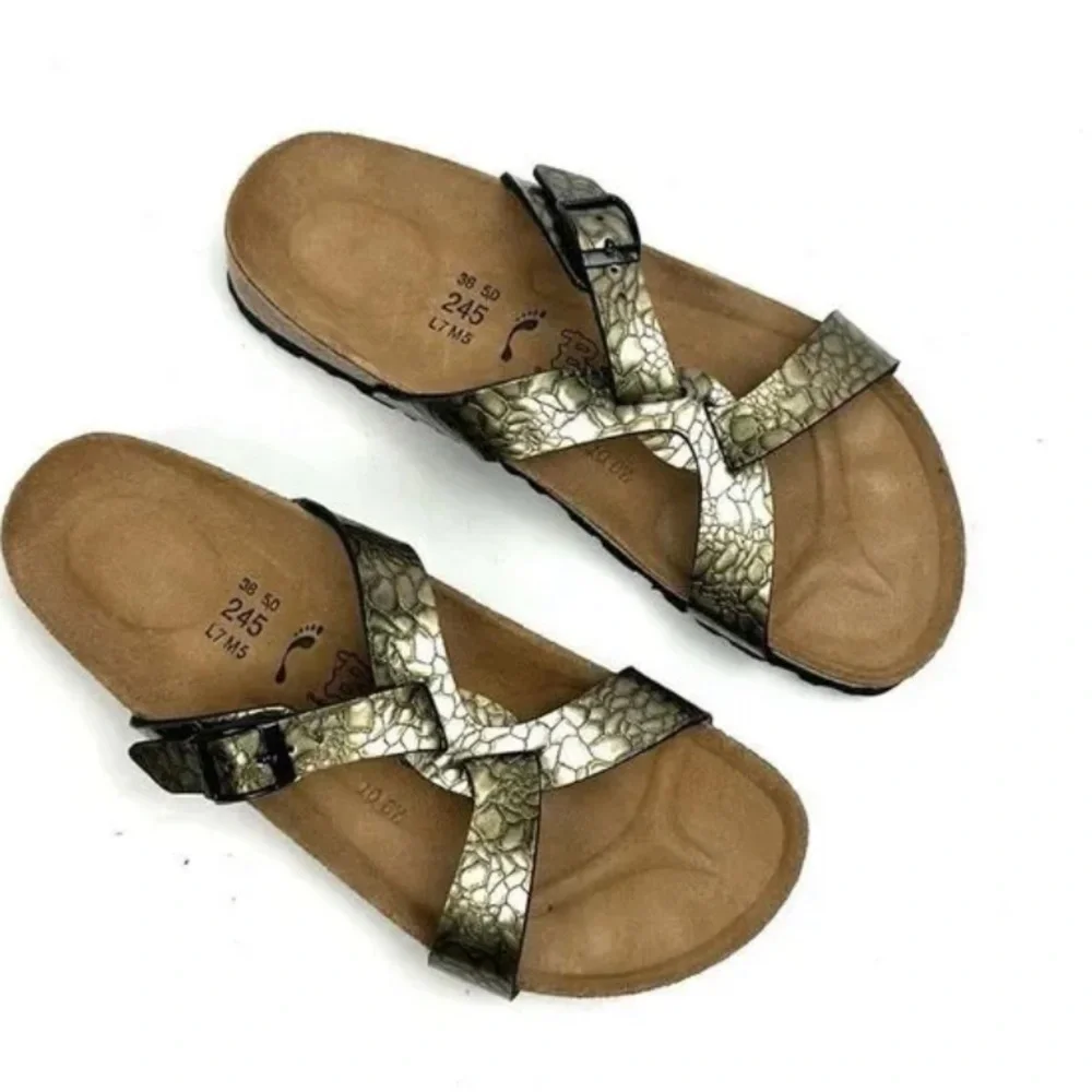 BIRKENSTOCK - Birki’s Sylt metallic green embossed criss cross sandals
